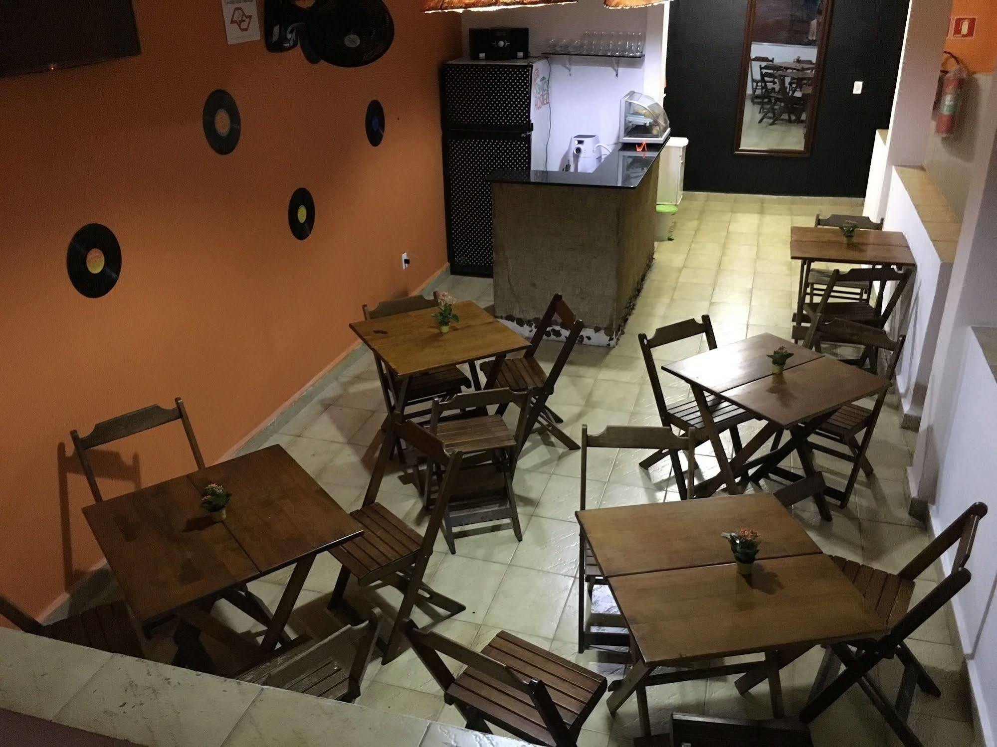 Santos Hostel *